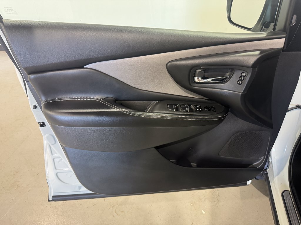Used 2024 Nissan Murano SL AWD/4WD image 17