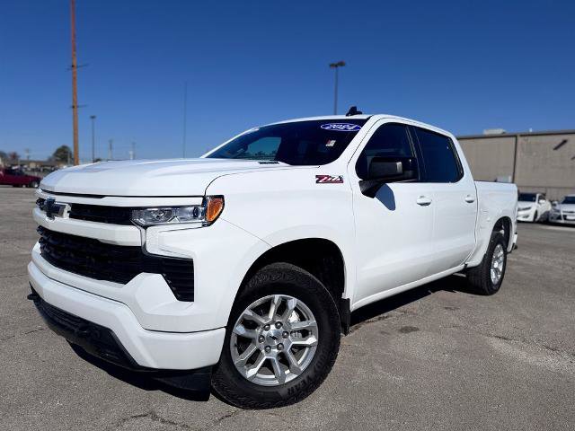 Used 2024 Chevrolet Silverado 1500 RST w/ Z71 Off-Road Package AWD/4WD image 1