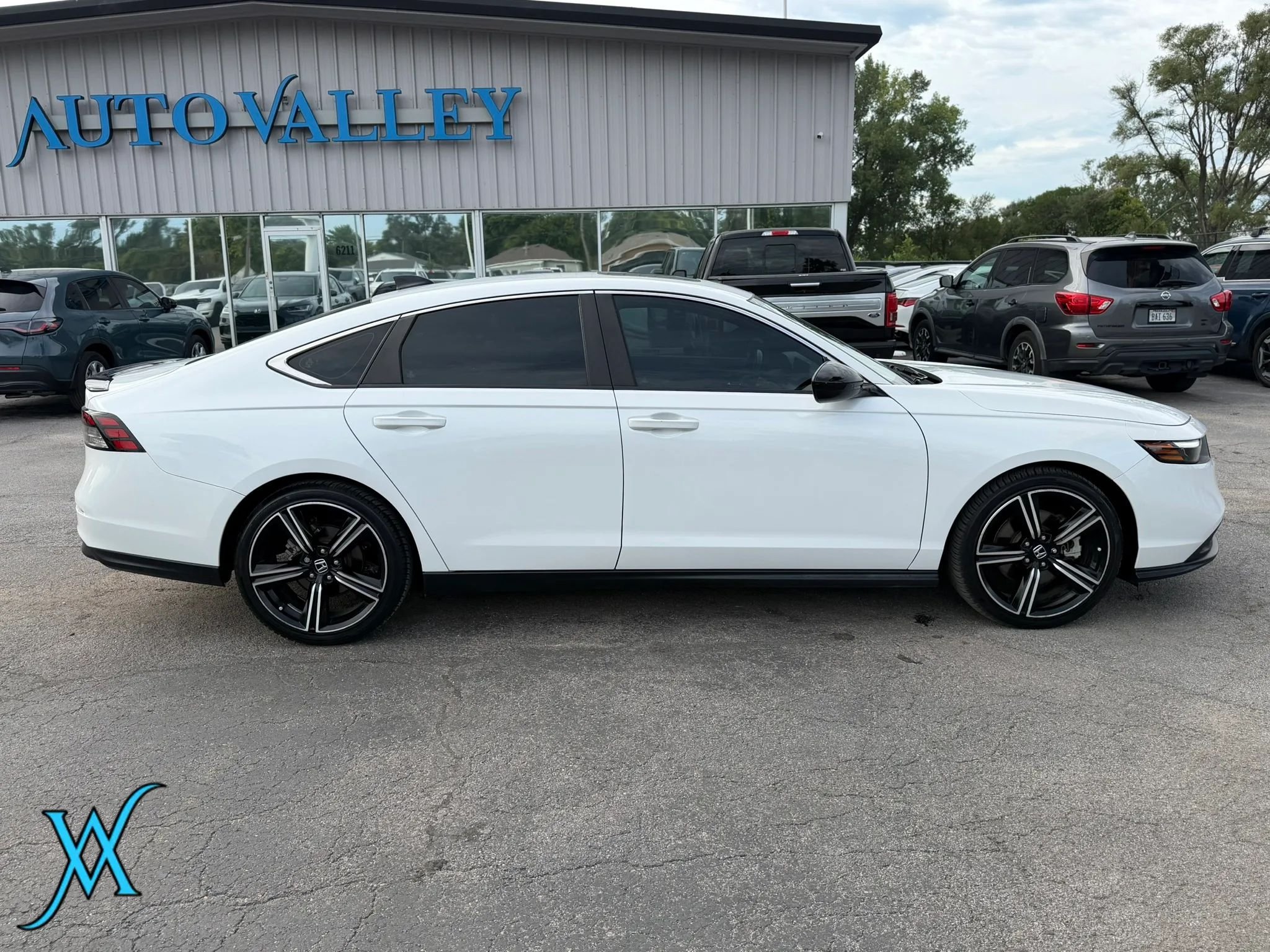 Used 2023 Honda Accord Sport image 8