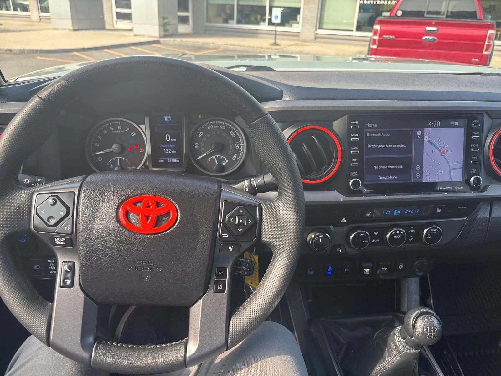 Used 2022 Toyota Tacoma TRD Off-Road image 12