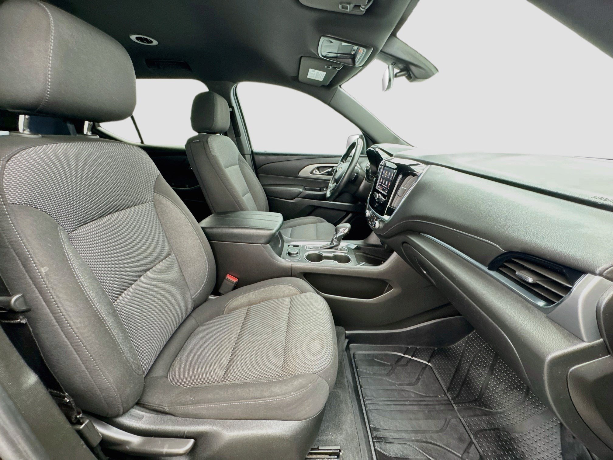 Used 2023 Chevrolet Traverse LT FWD image 20