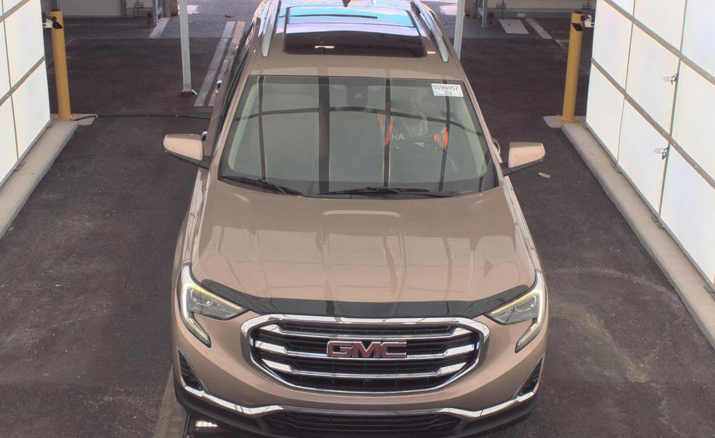 Used 2018 GMC Terrain SLT w/ Preferred Package FWD image 2