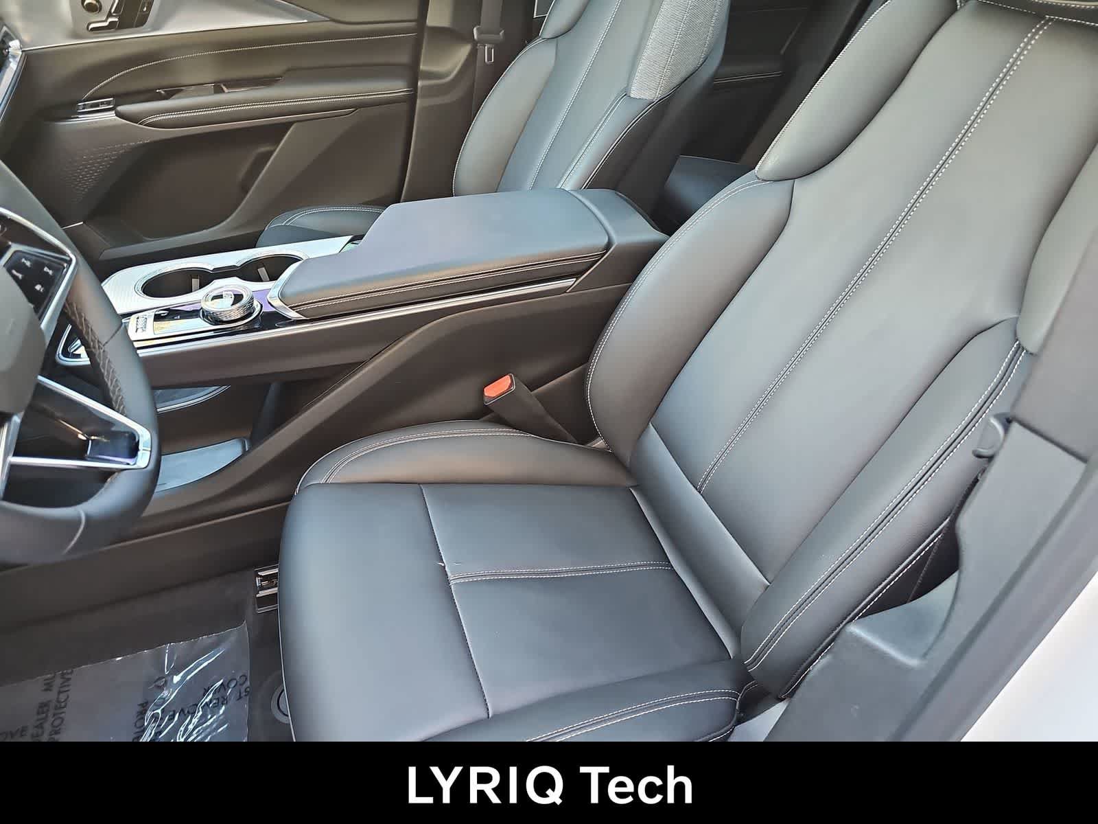 Used 2024 Cadillac Lyriq Tech AWD/4WD image 15