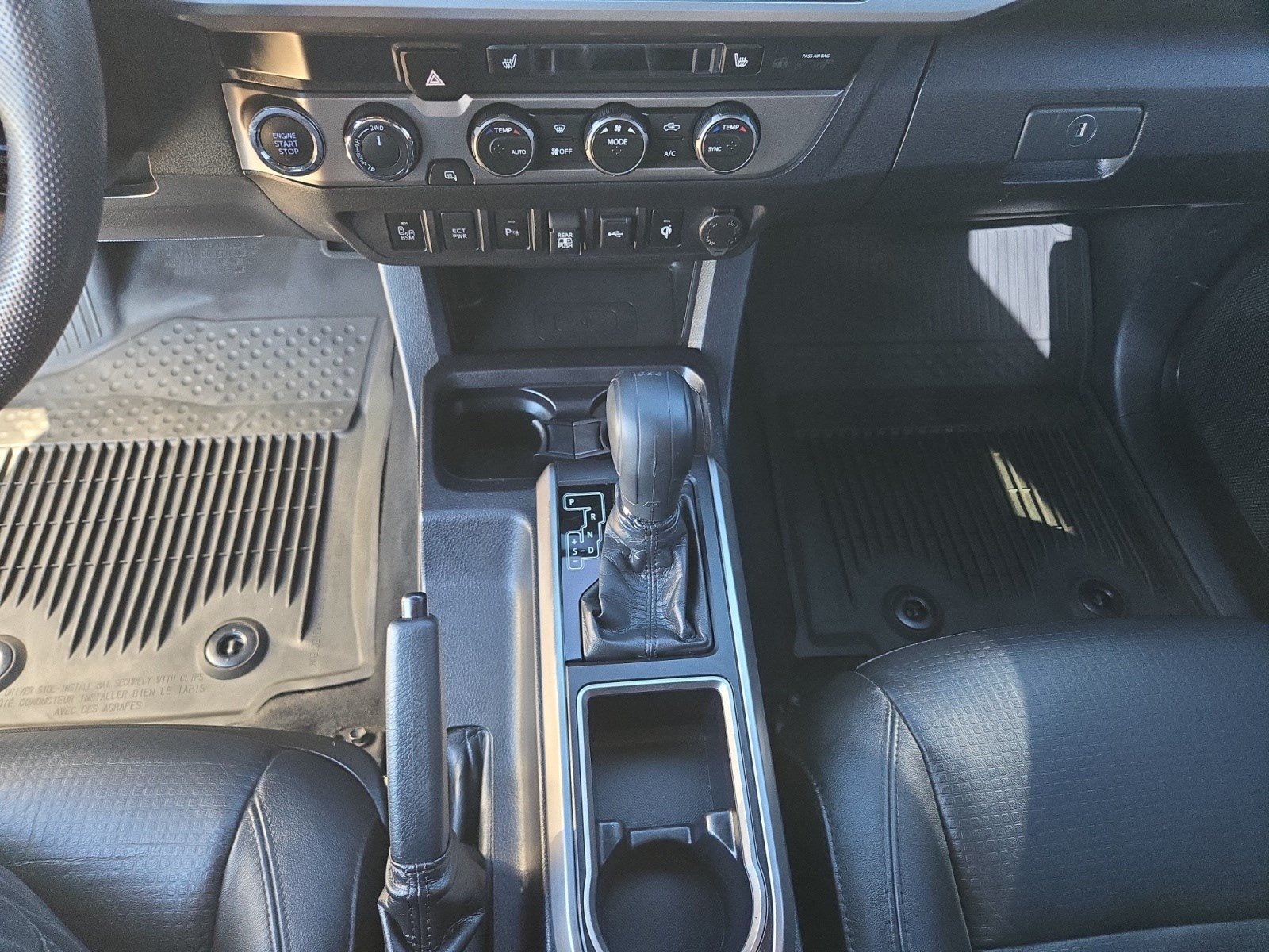 Used 2021 Toyota Tacoma Limited w/ Nightshade Package AWD/4WD image 12