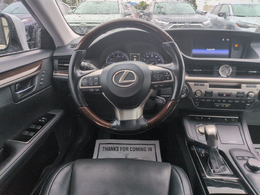 Used 2017 Lexus ES 350 w/ Premium Package FWD image 14