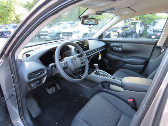 New 2027 Honda HR-V LX image 2