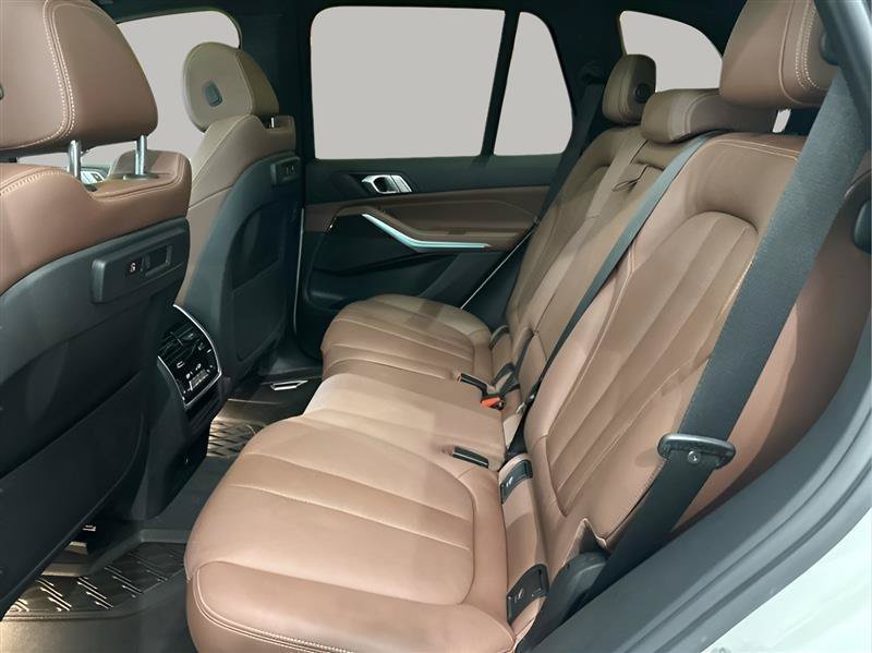 Used 2020 BMW X5 xDrive40i w/ Convenience Package AWD/4WD image 15