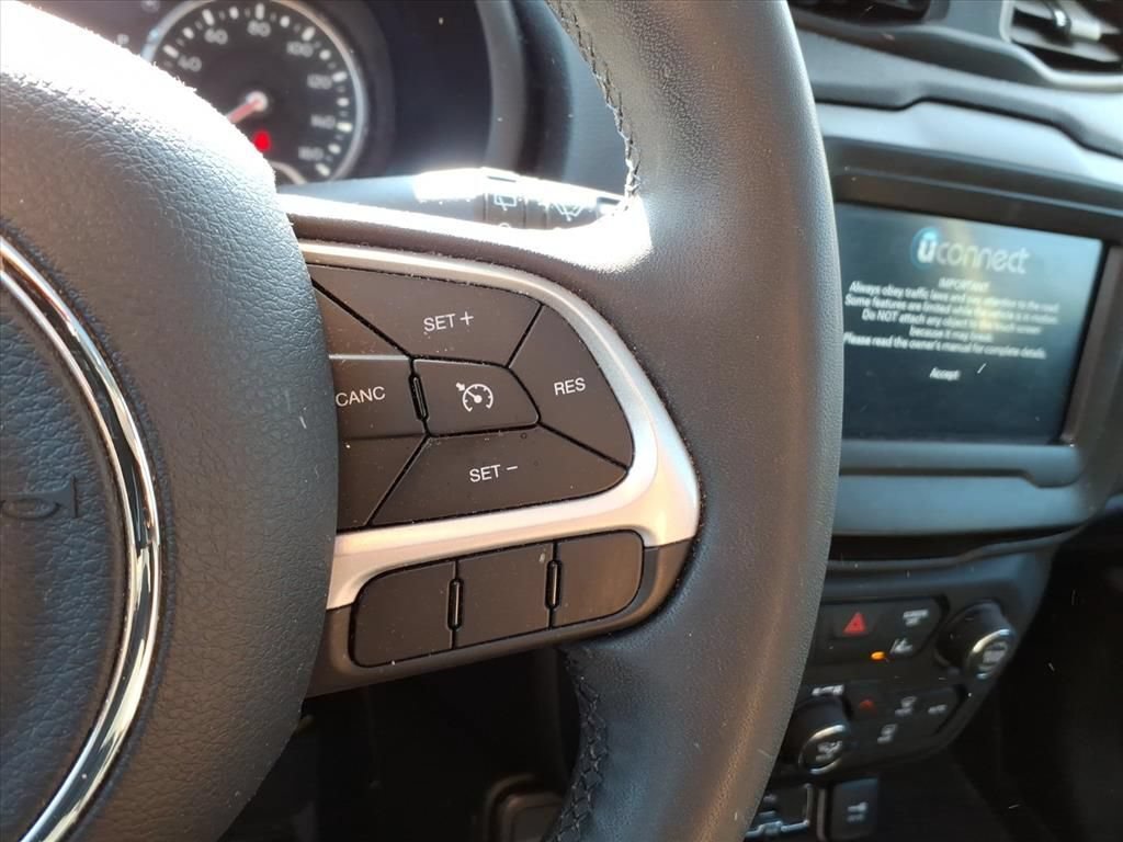 Used 2021 Jeep Renegade Latitude w/ Sun & Sound Group AWD/4WD image 20