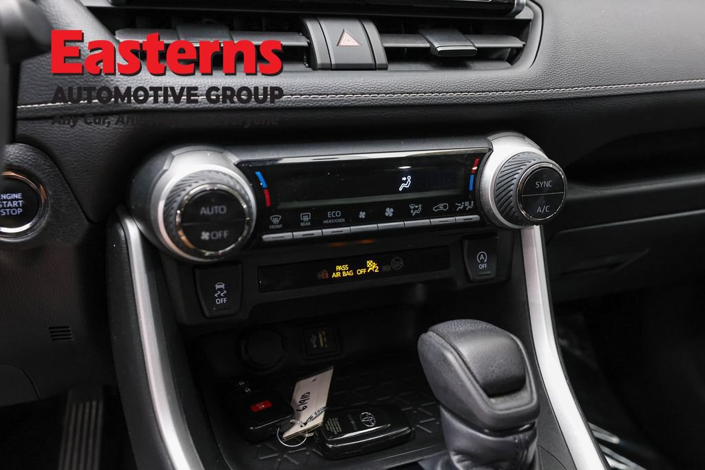 Used 2023 Toyota RAV4 XLE FWD image 19