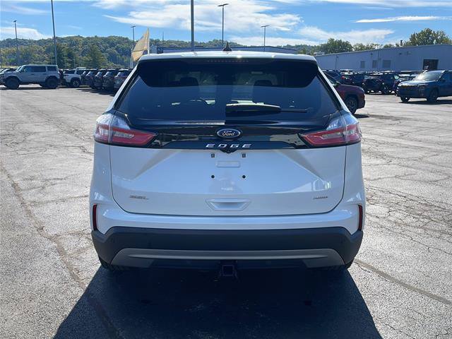Certified 2021 Ford Edge SEL w/ Convenience Package AWD/4WD image 4