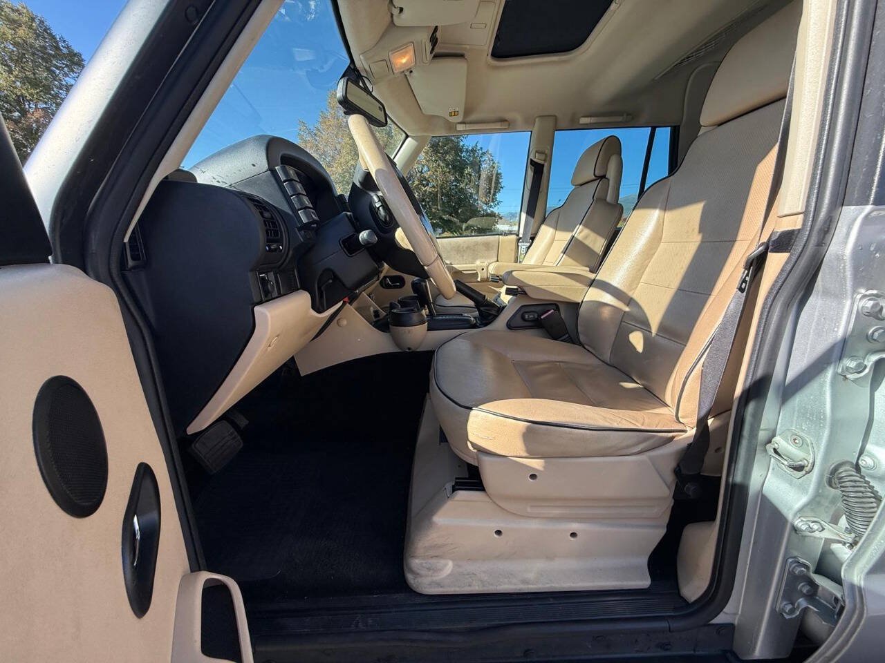 Used 2004 Land Rover Discovery SE AWD/4WD image 10