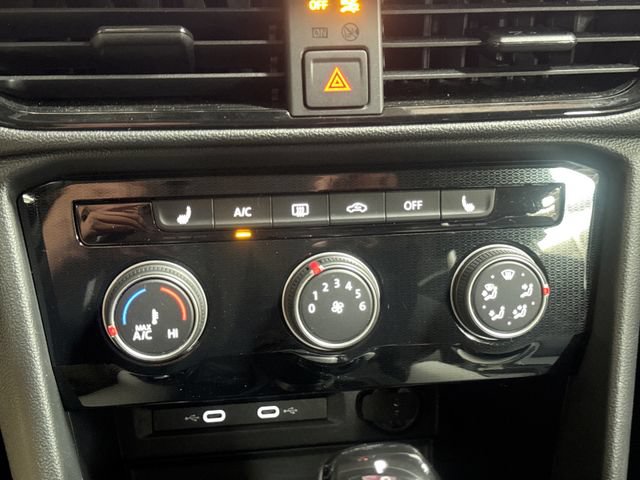 Certified 2025 Volkswagen Taos S AWD/4WD image 17