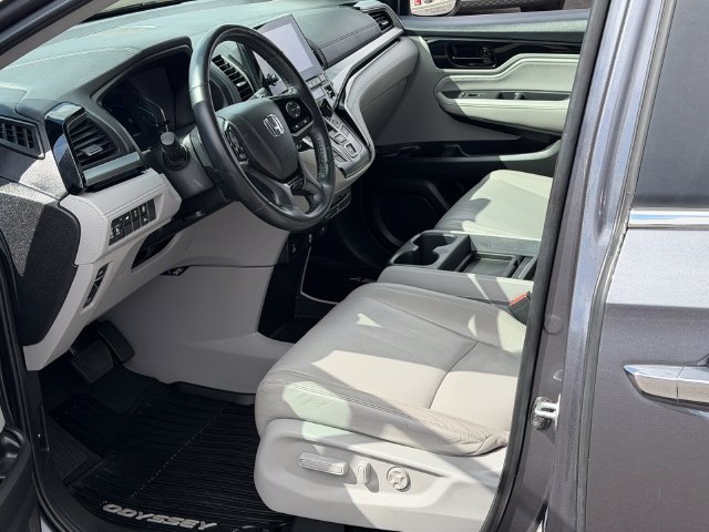 Used 2022 Honda Odyssey Touring image 11