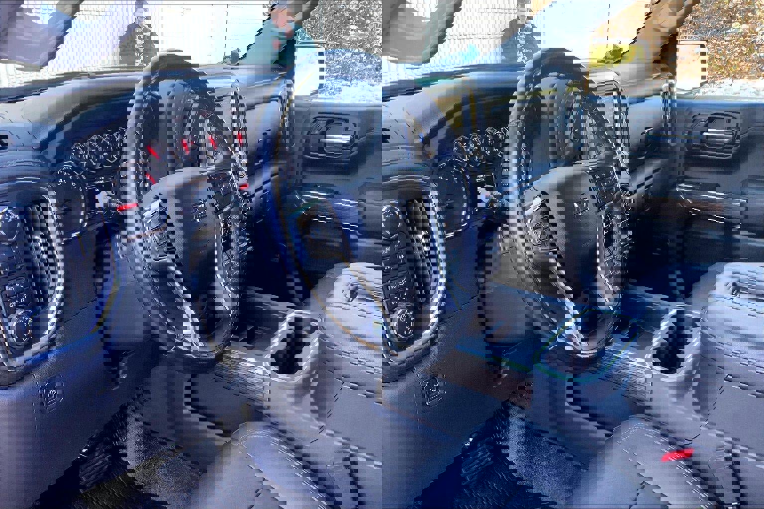 Used 2022 Chevrolet Silverado 1500 LT Trail Boss w/ Convenience Package II image 14