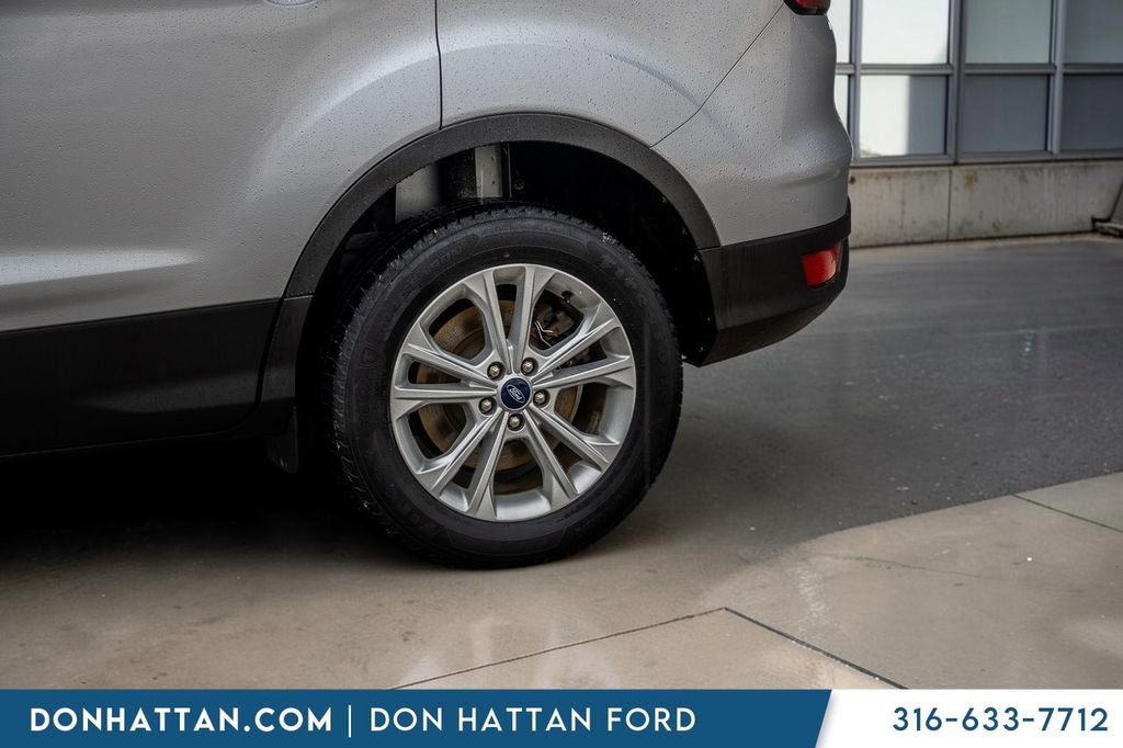 Used 2018 Ford Escape SE image 29