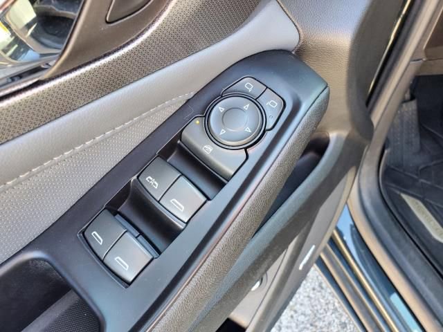 Used 2018 Chevrolet Traverse Premier AWD/4WD image 19