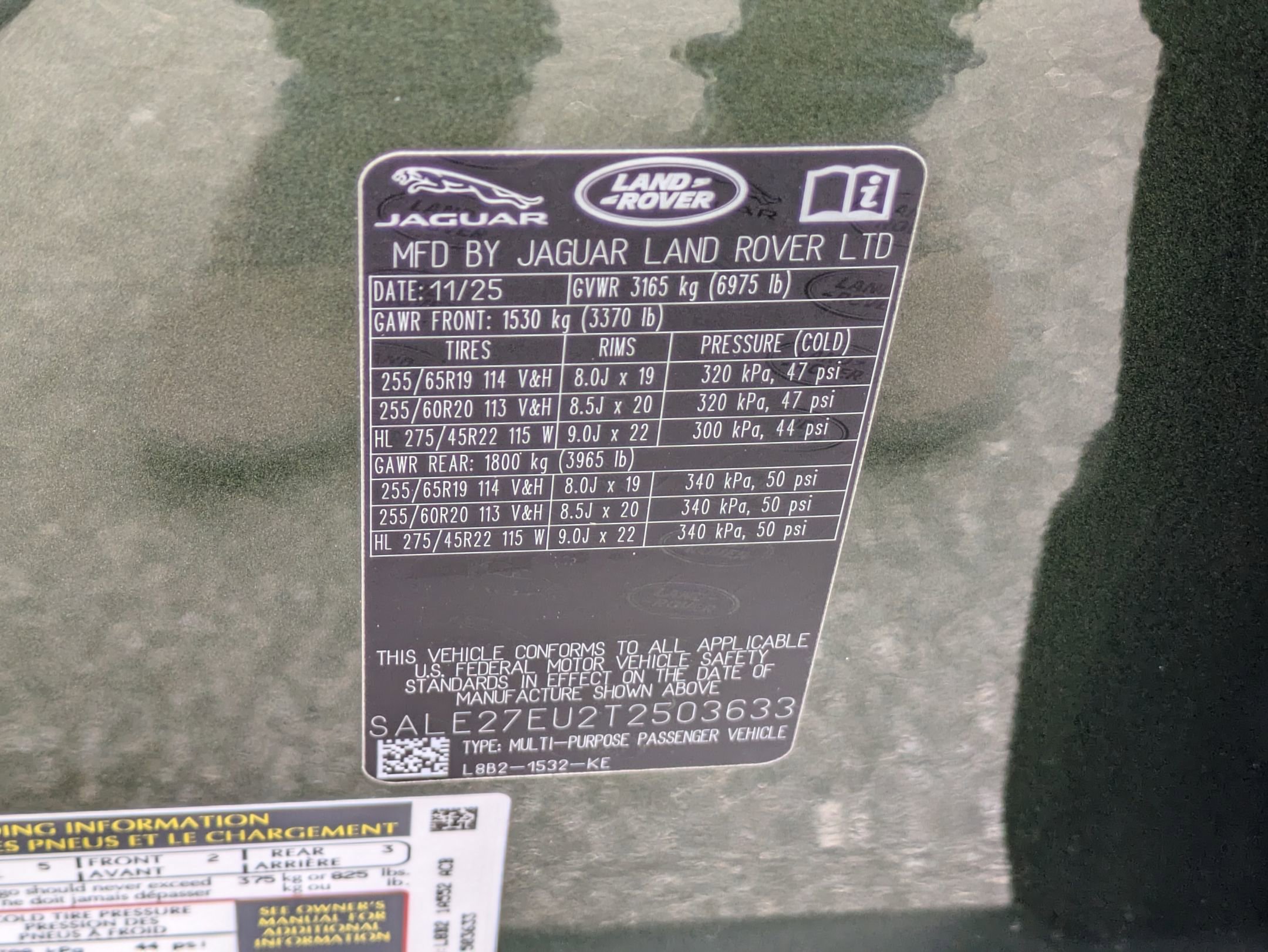 New 2026 Land Rover Defender 110 X-Dynamic SE image 36