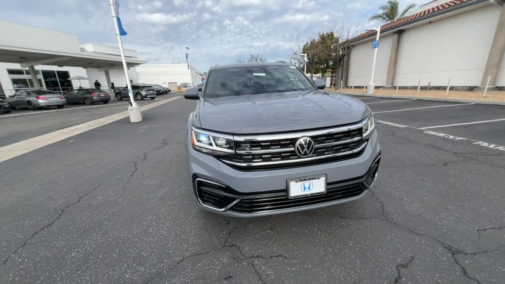 Used 2022 Volkswagen Atlas Cross Sport SEL R-Line image 3