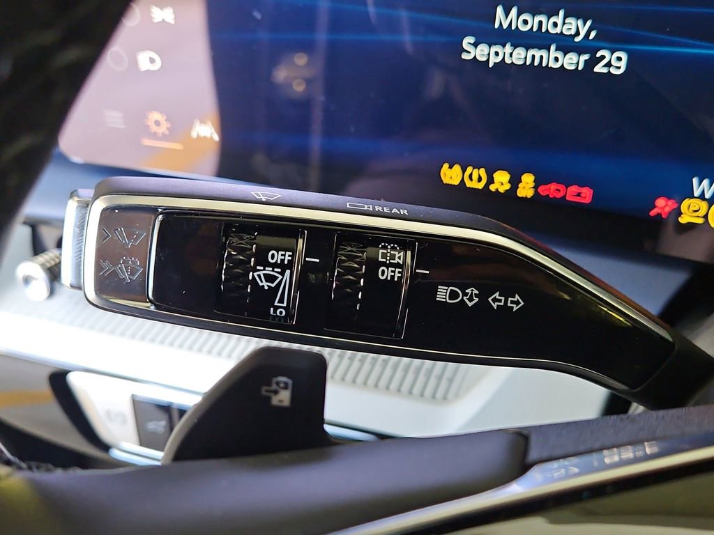 New 2025 Cadillac Optiq Sport 2 image 40