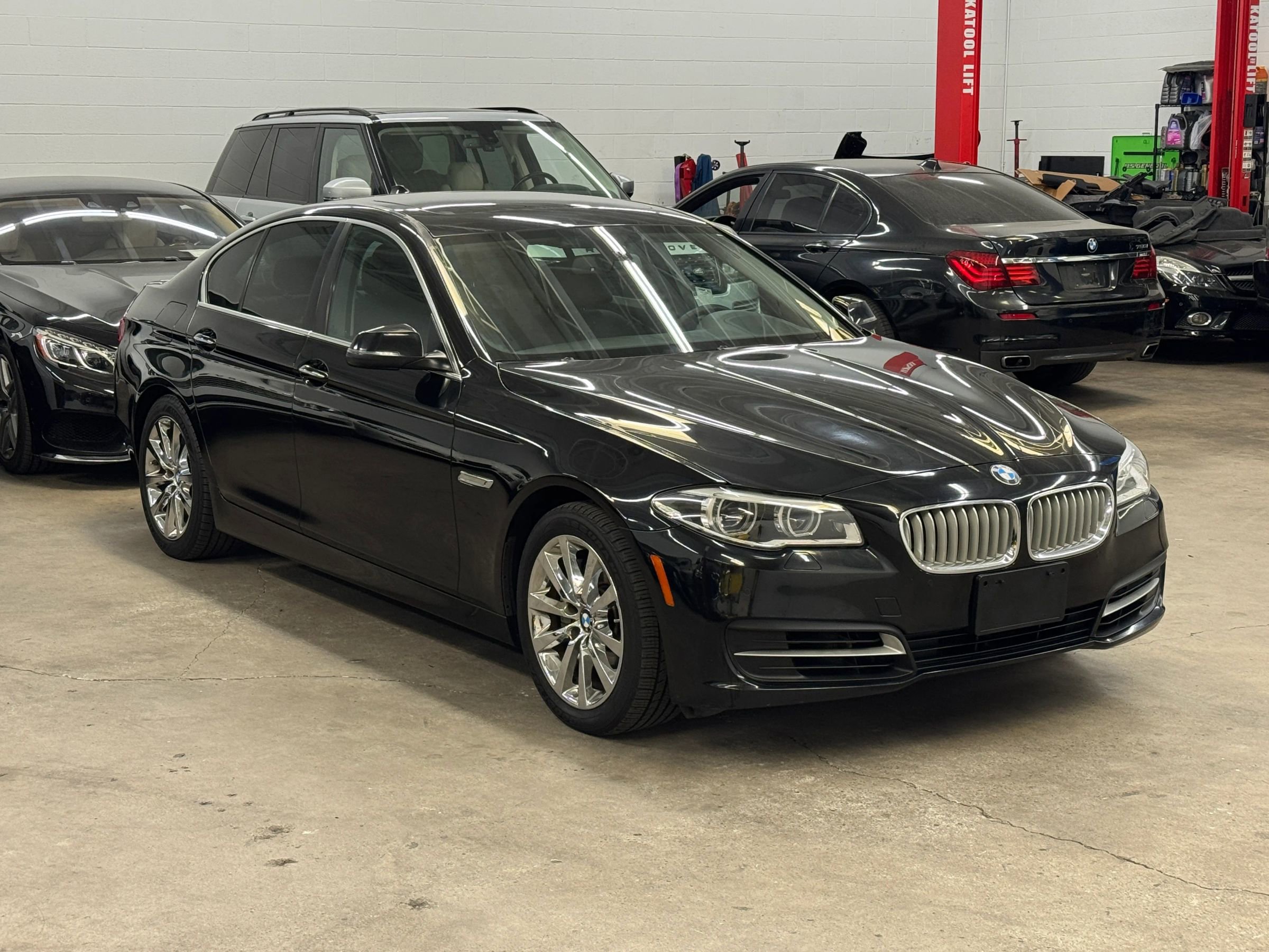 Used 2014 BMW 550i 550i Sedan 4D RWD image 8