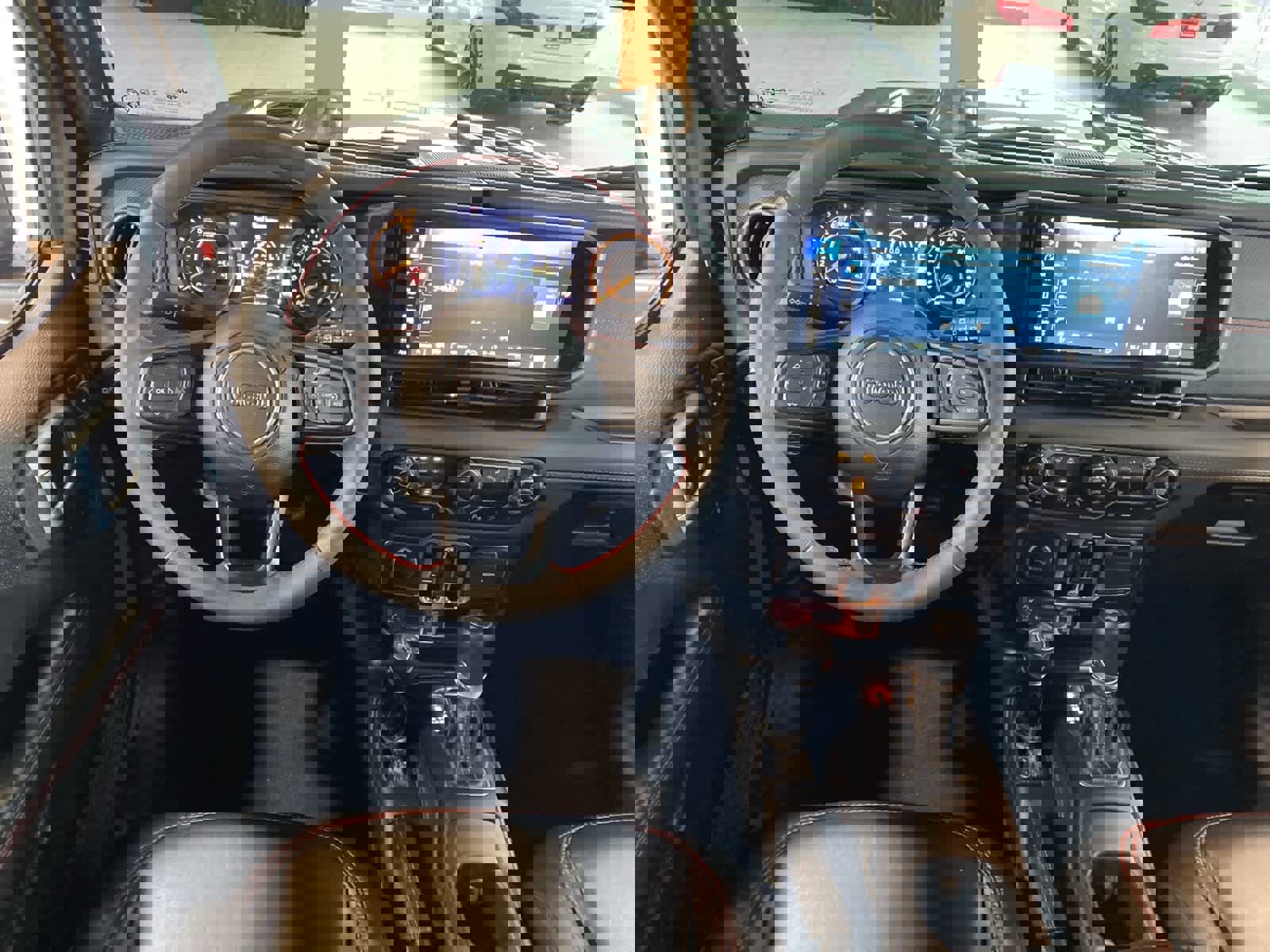 Used 2024 Jeep Wrangler Unlimited Rubicon image 13