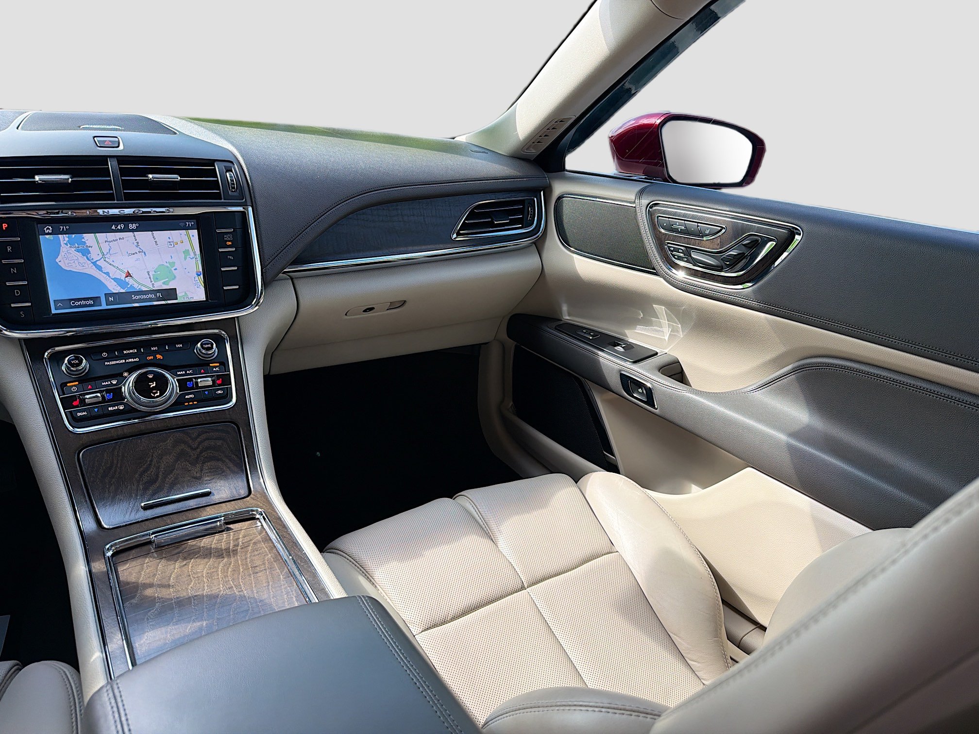 Used 2019 Lincoln Continental Select FWD image 24