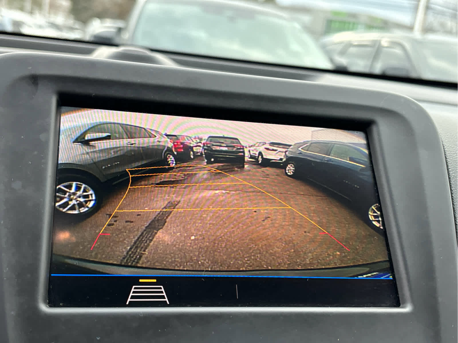 Used 2020 Chevrolet Equinox LT image 18