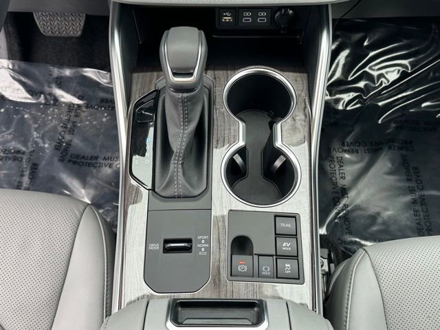Certified 2025 Toyota Highlander Platinum image 18