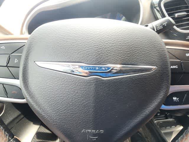 Certified 2019 Chrysler Pacifica Limited w/ Advanced Safetytec Group FWD image 27