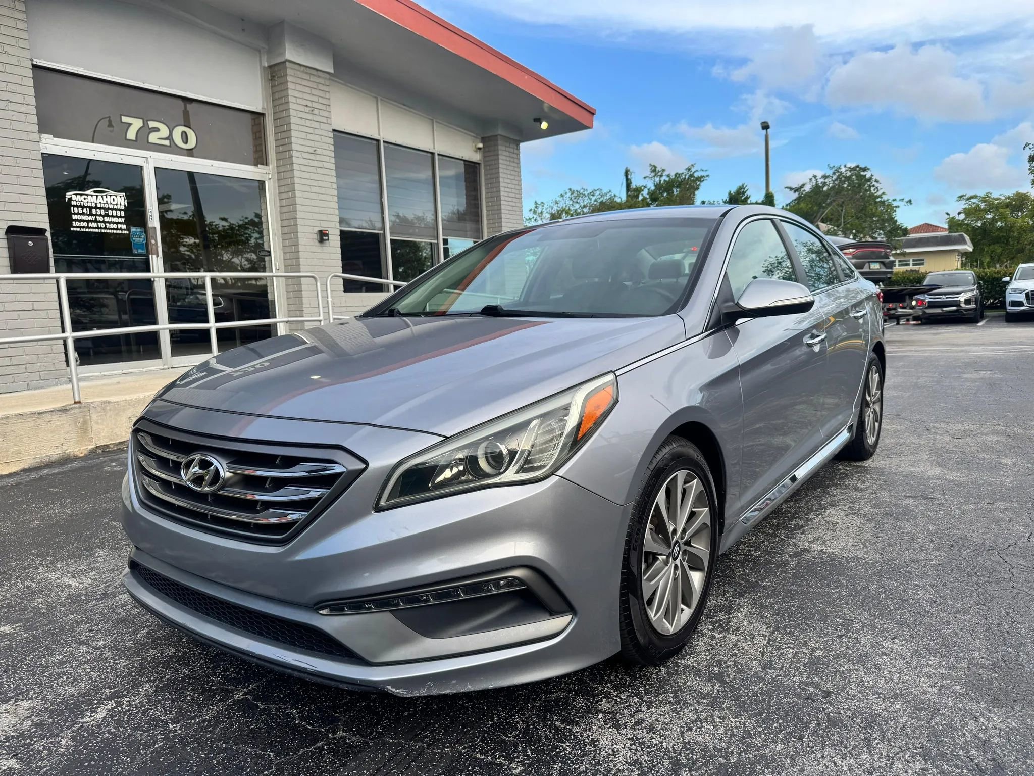 Used 2015 Hyundai Sonata Sport w/ Option Group 03 FWD image 1