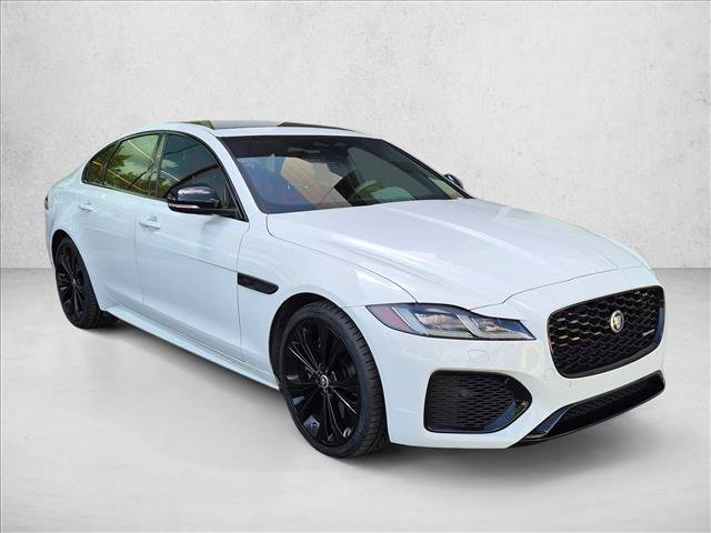 Used 2024 Jaguar XF R-Dynamic SE AWD/4WD image 3