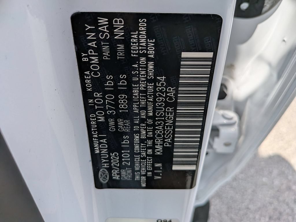 Used 2025 Hyundai Venue SEL FWD image 32