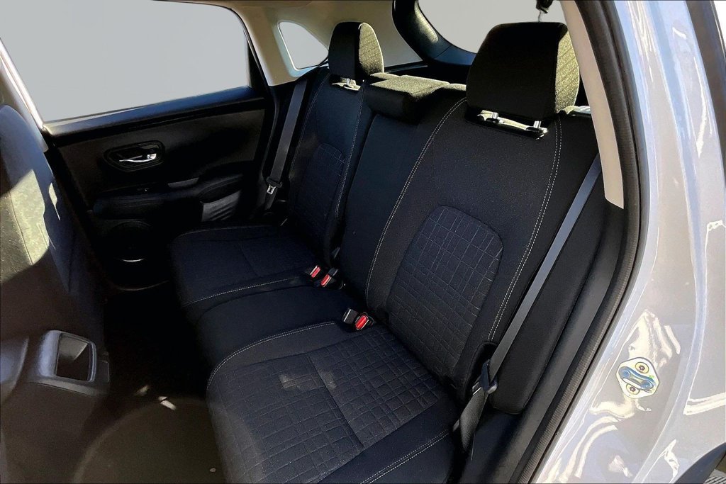 Used 2023 Honda HR-V LX image 18