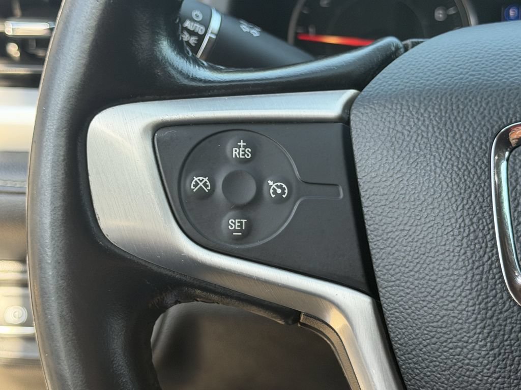 Used 2020 GMC Acadia SLE w/ Driver Convenience Package FWD image 14