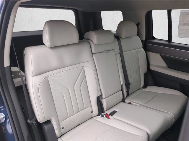 New 2026 Hyundai Santa Fe SEL image 18