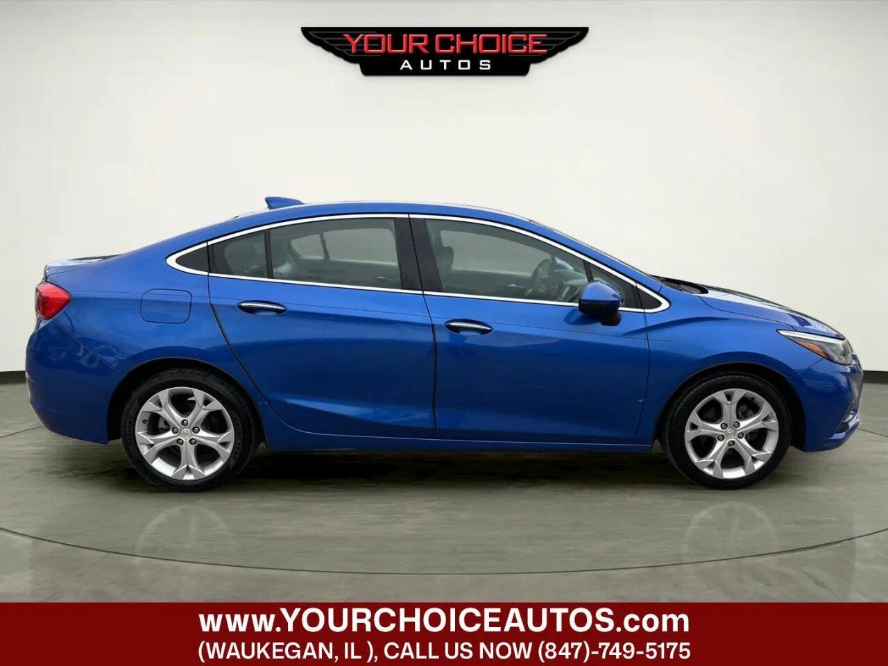 Used 2017 Chevrolet Cruze Premier FWD image 6