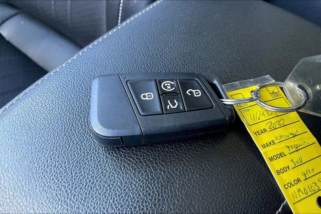 Used 2022 Volkswagen Tiguan SE R-Line image 10