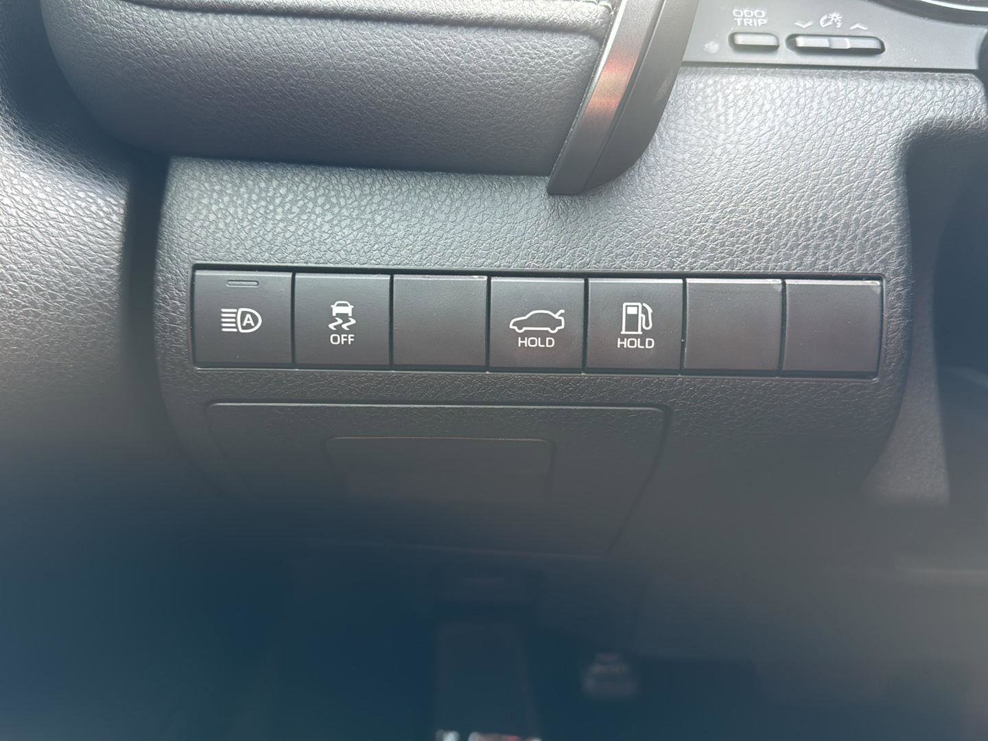 Used 2022 Toyota Camry SE w/ Convenience Package FWD image 31
