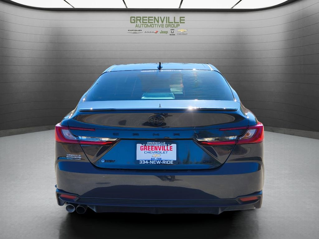 Used 2025 Toyota Camry SE image 7