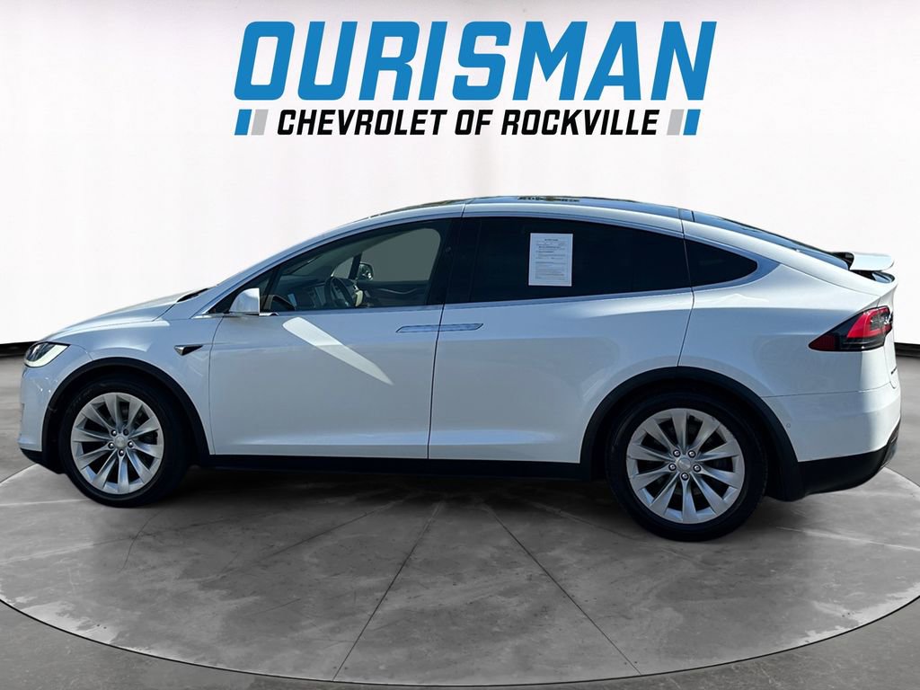 Used 2017 Tesla Model X 90D image 3