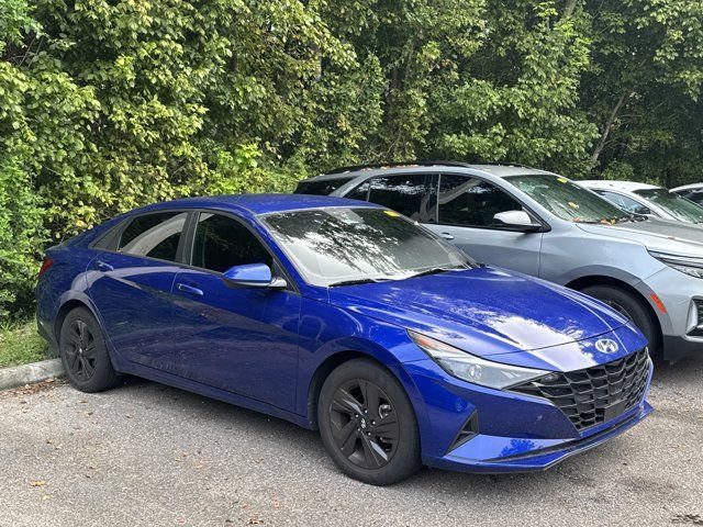 Used 2021 Hyundai Elantra SEL w/ Convenience Package FWD image 10