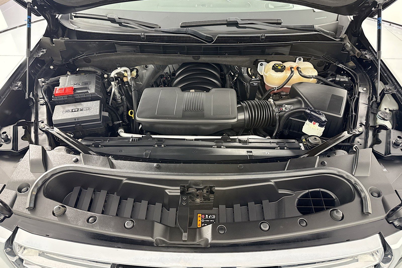 Used 2023 GMC Yukon XL SLT image 12