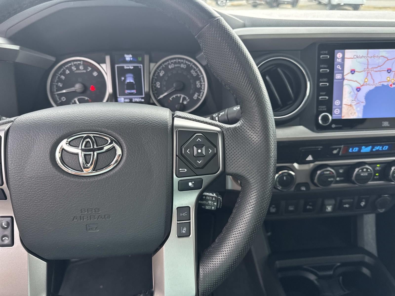 Used 2022 Toyota Tacoma Limited AWD/4WD image 24