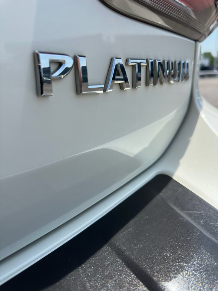 Used 2020 Nissan Armada Platinum w/ Captain's Chairs Package image 9