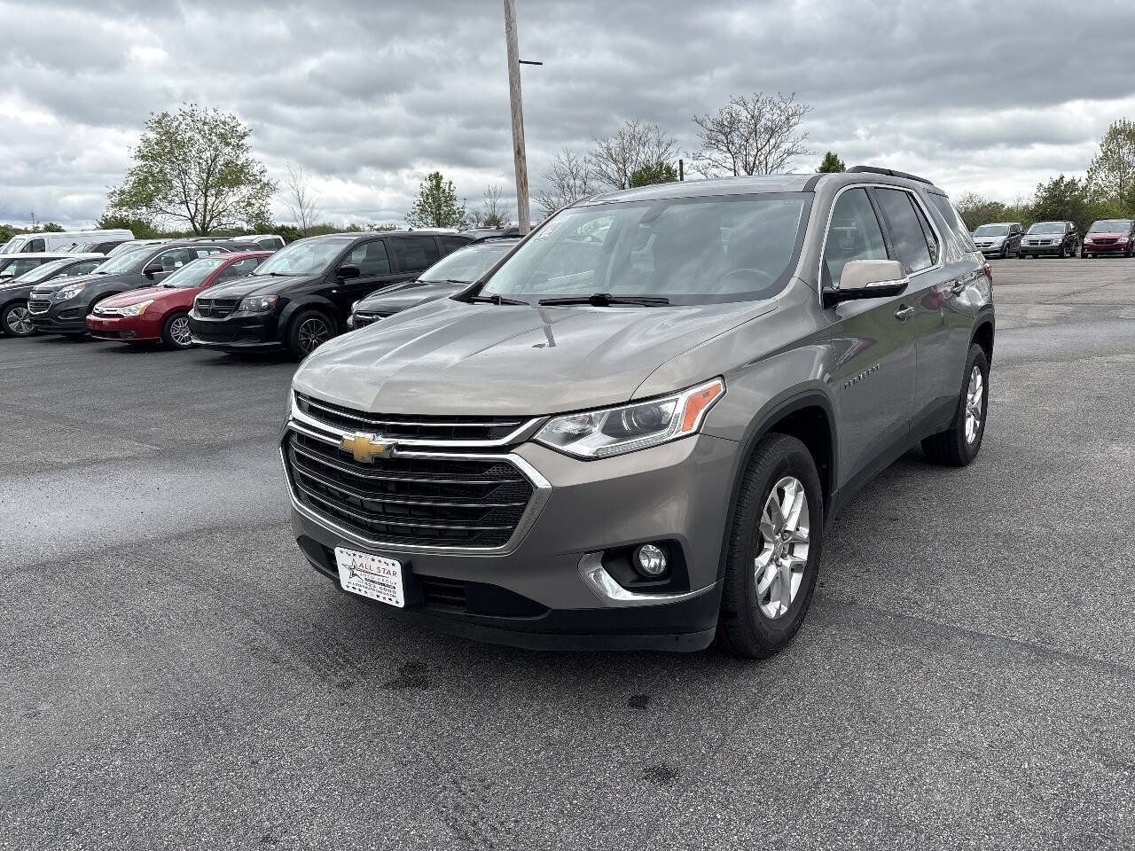 Used 2019 Chevrolet Traverse LT FWD image 3