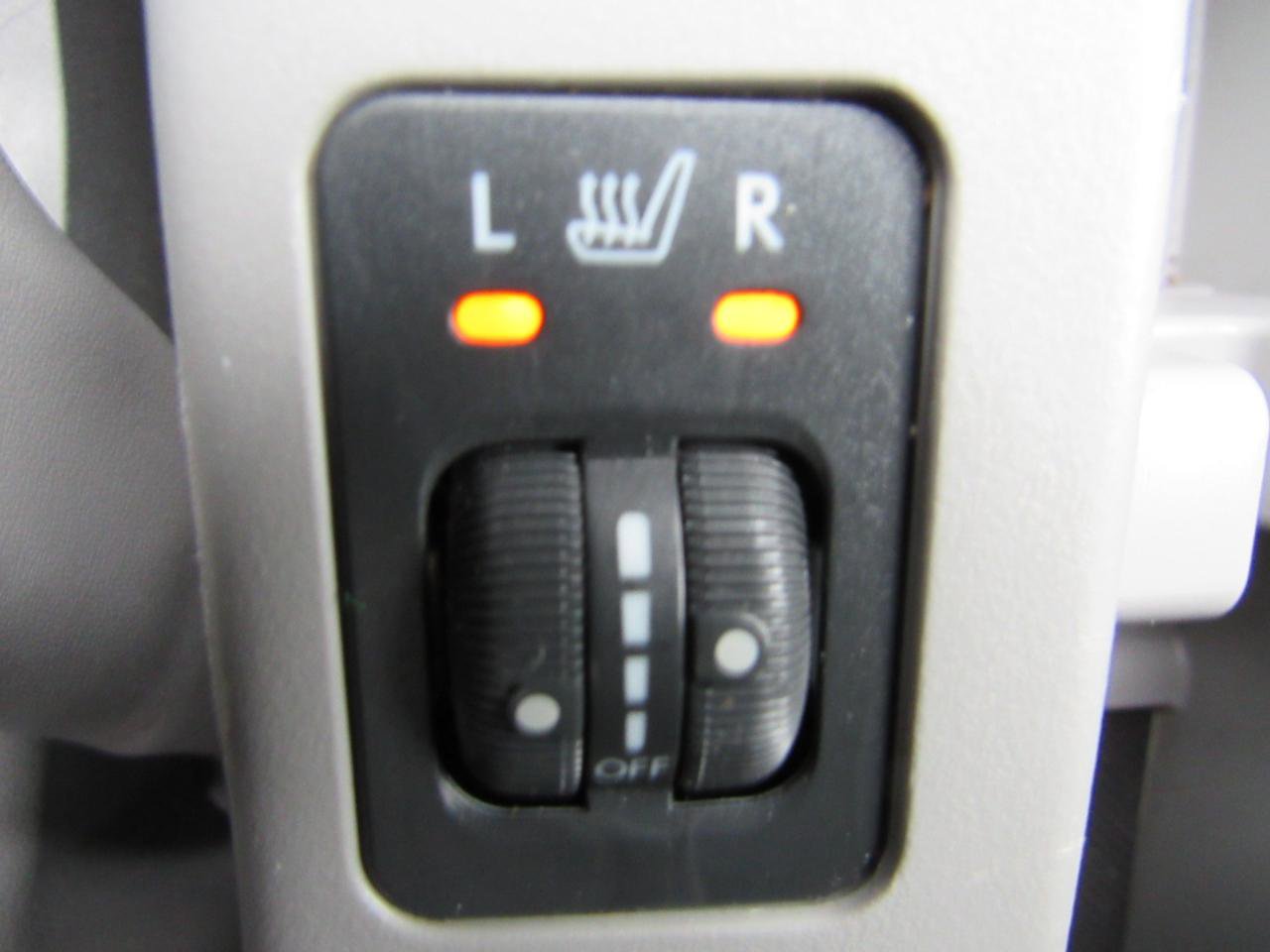 Used 2010 Subaru Forester 2.5X Premium w/ Popular Equipment Group 1A image 21