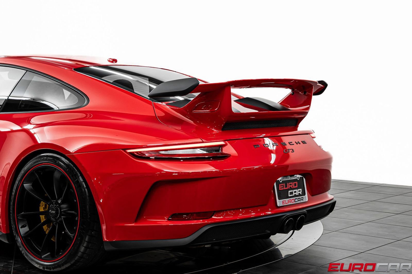 Used 2018 Porsche 911 GT3 RWD image 17