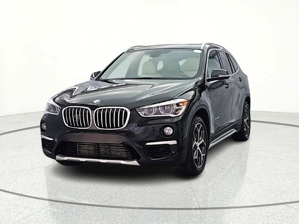 Used 2017 BMW X1 xDrive28i w/ Premium Package image 2