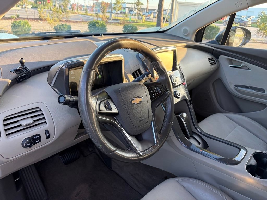 Used 2014 Chevrolet Volt Premium w/ Premium Trim Package FWD image 14