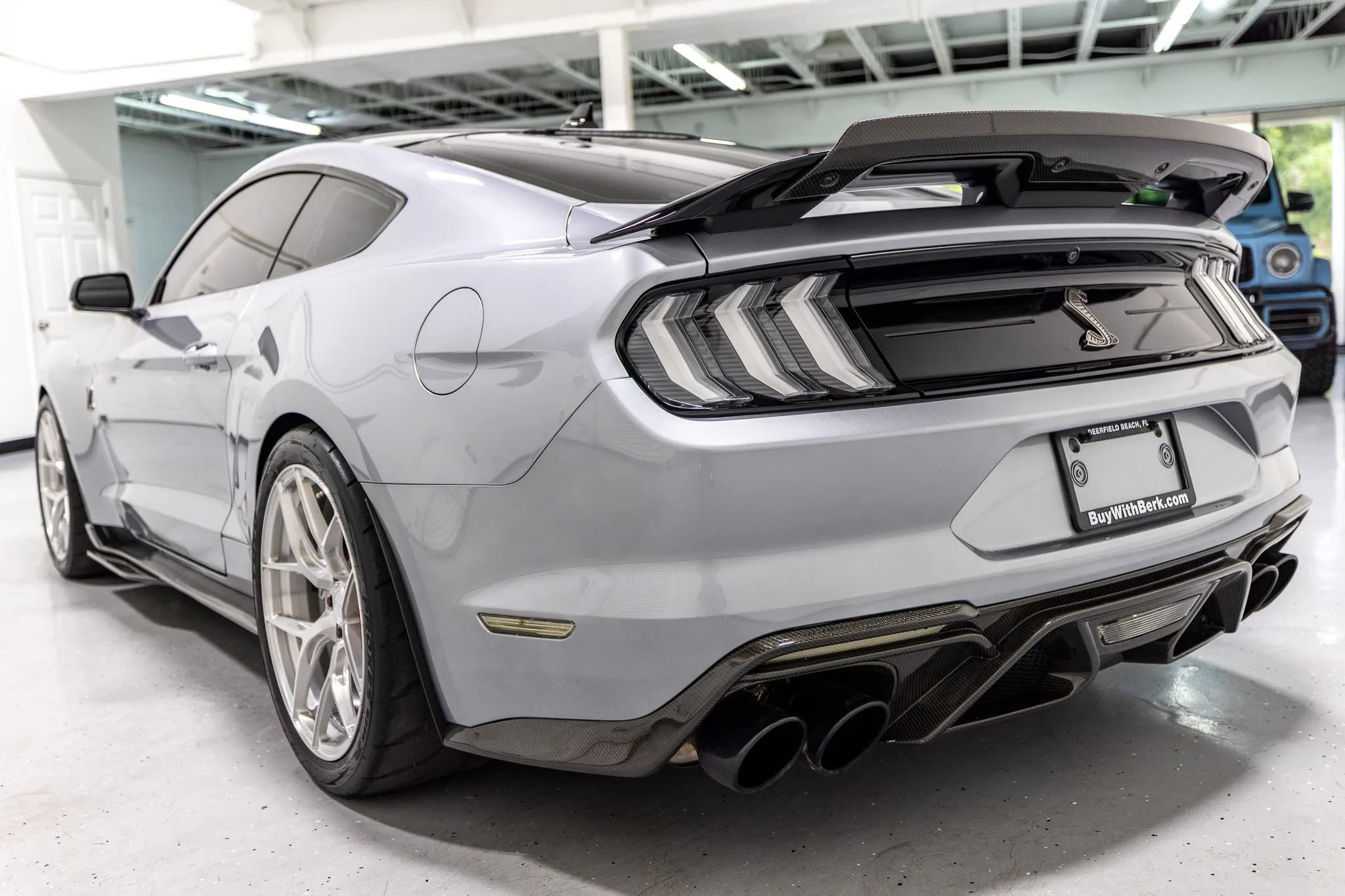 Used 2021 Ford Mustang Shelby GT500 w/ Technology Package RWD image 17